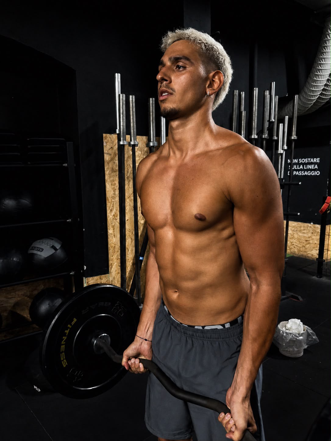 Gabriel Xavier Cavallo durante un allenamento con bilanciere